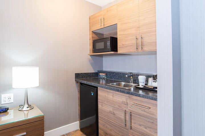 Private kitchenette